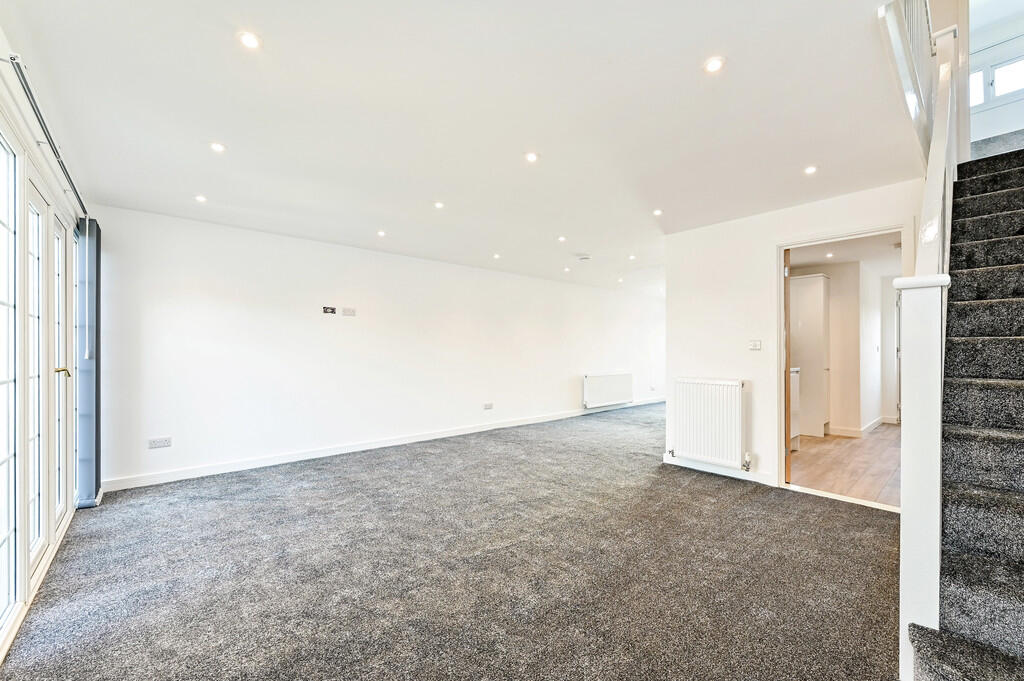 sketch_Ph7_565359...