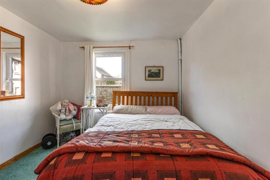 16 Morrow Gardens Melrose 20.JPG