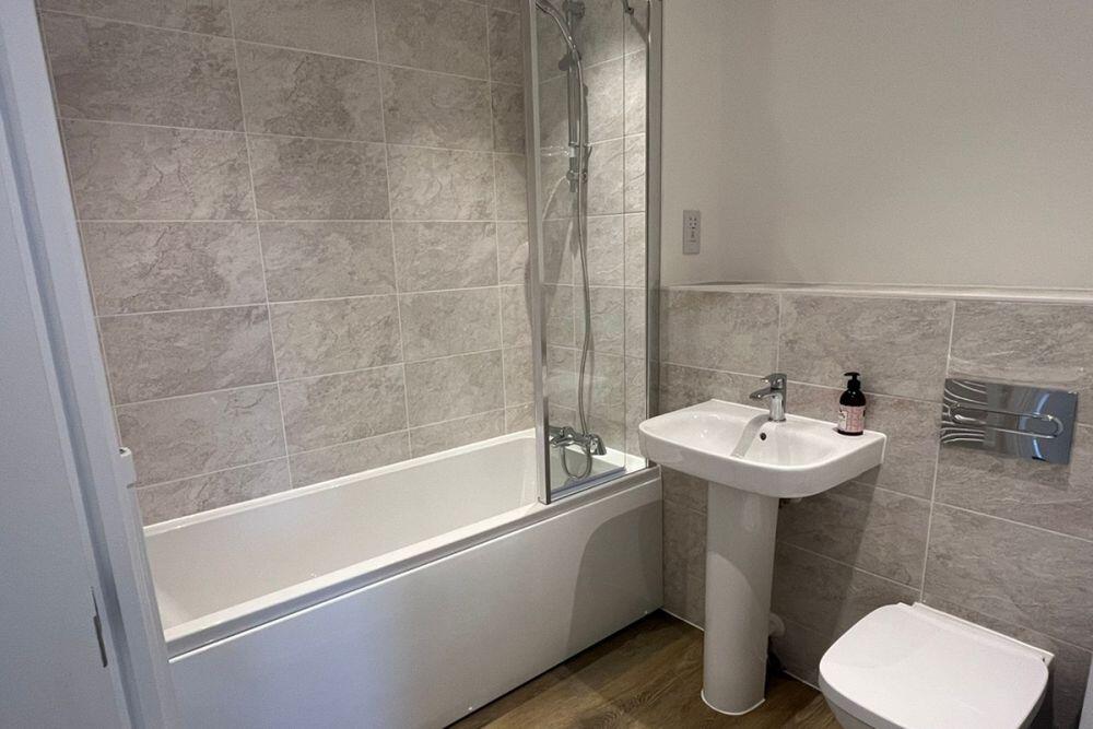 Bathroom No Window
