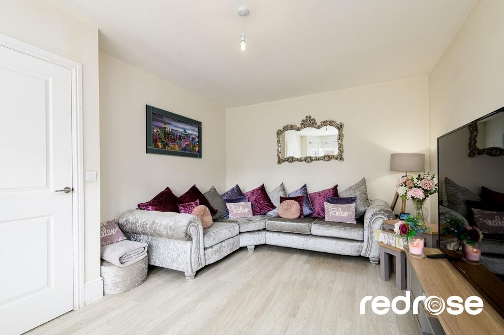 web_60 Whitley Dr...