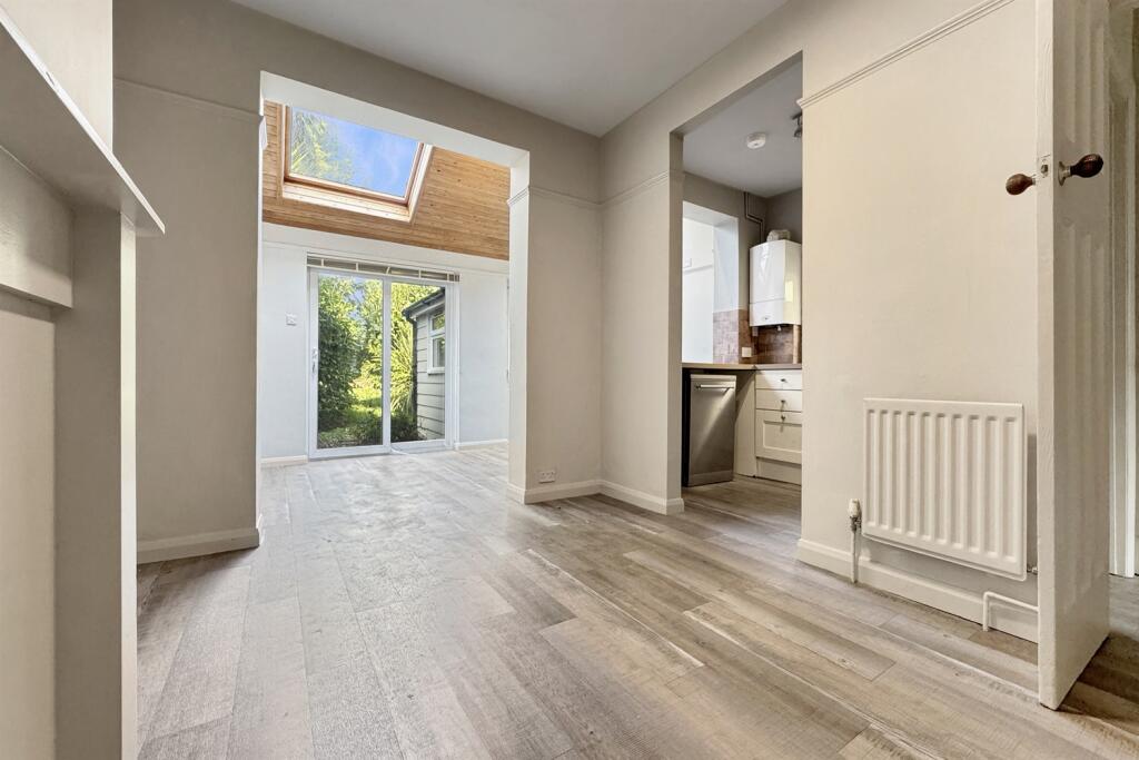 Open Plan Living/Kit