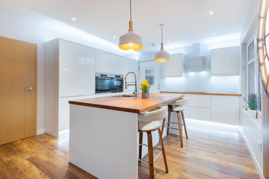 KITCHEN AREA
