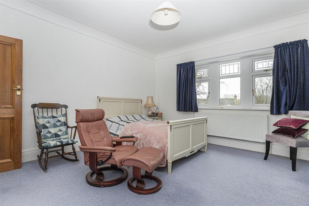Bramleys Estate Agents - Fenay Lane (24).jpg