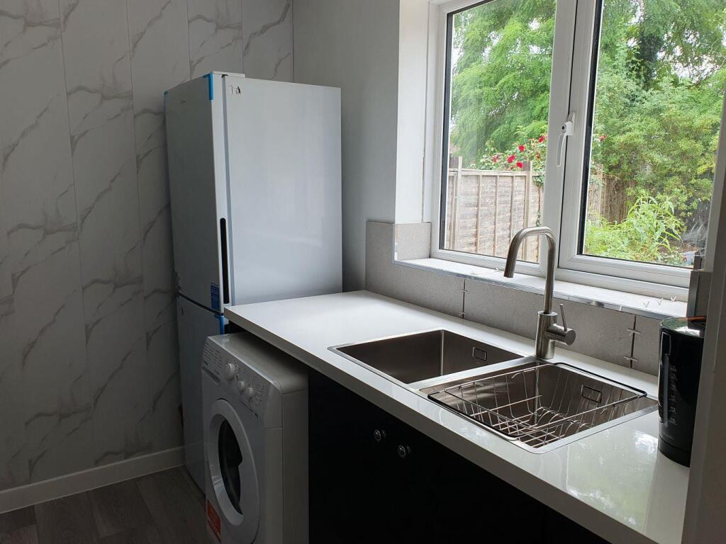 Kitchen..jpg