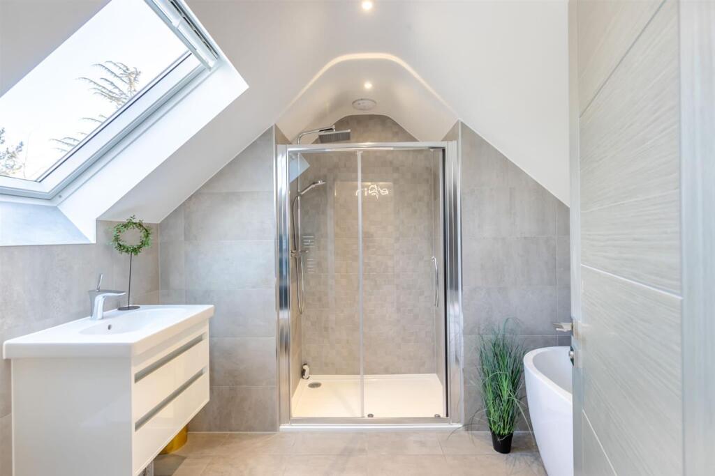 WhatsApp Image 2024-09-02 at 11.08.29_dfa51aef.jpg