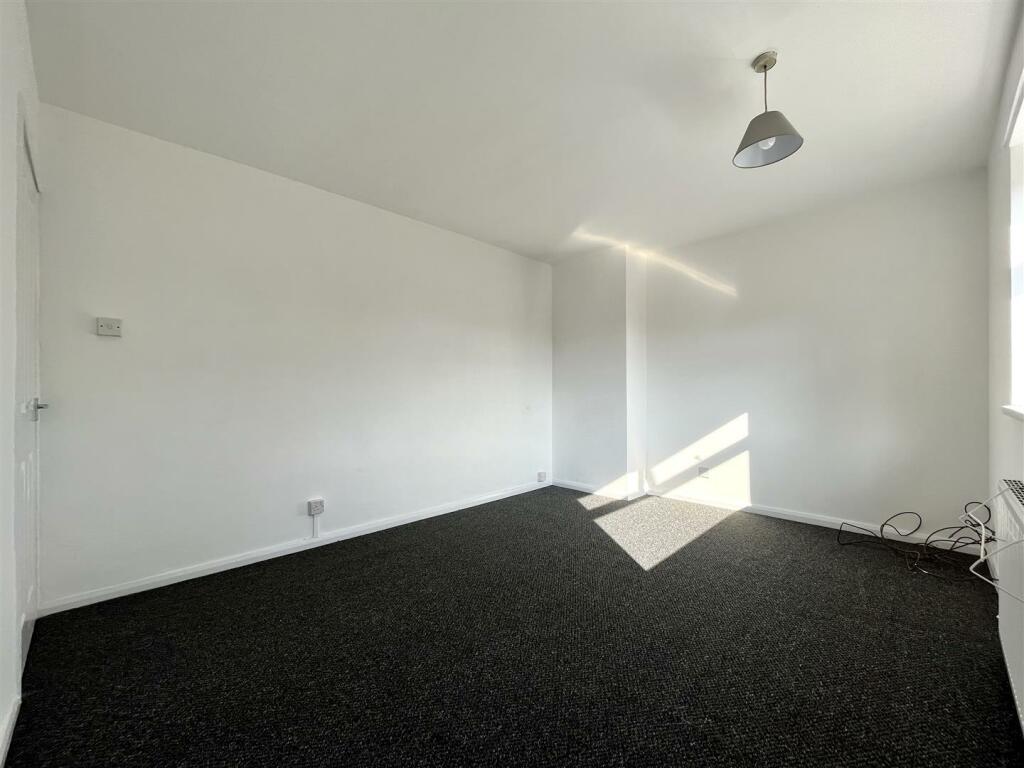 Bedroom 1 Aspect 2