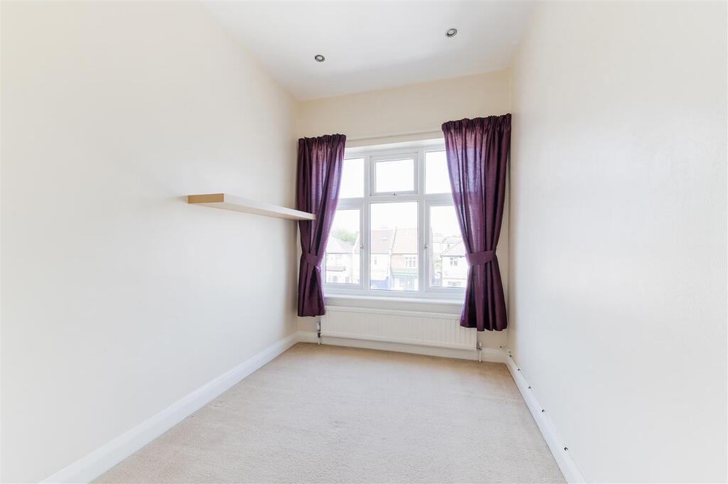 London Road, Cheam 3.jpg