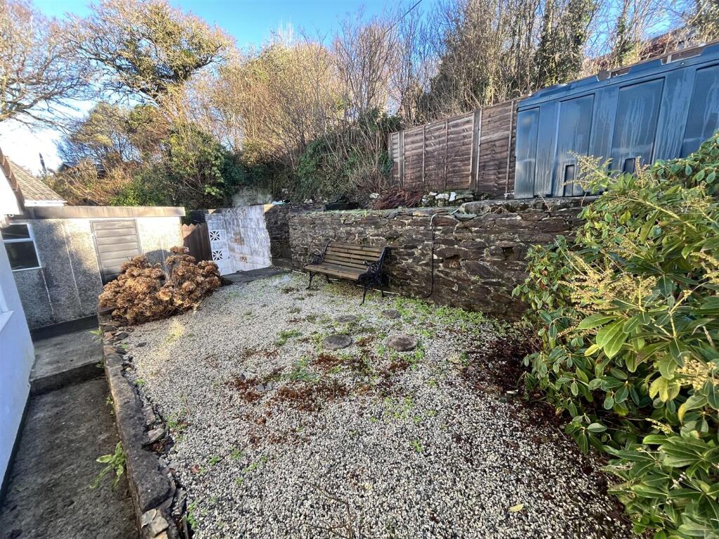 Middle Garden.JPG