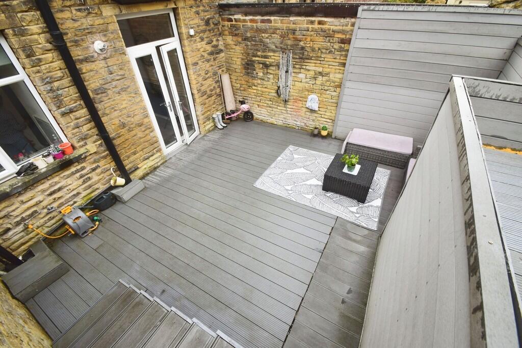 82685388-Garden 2...