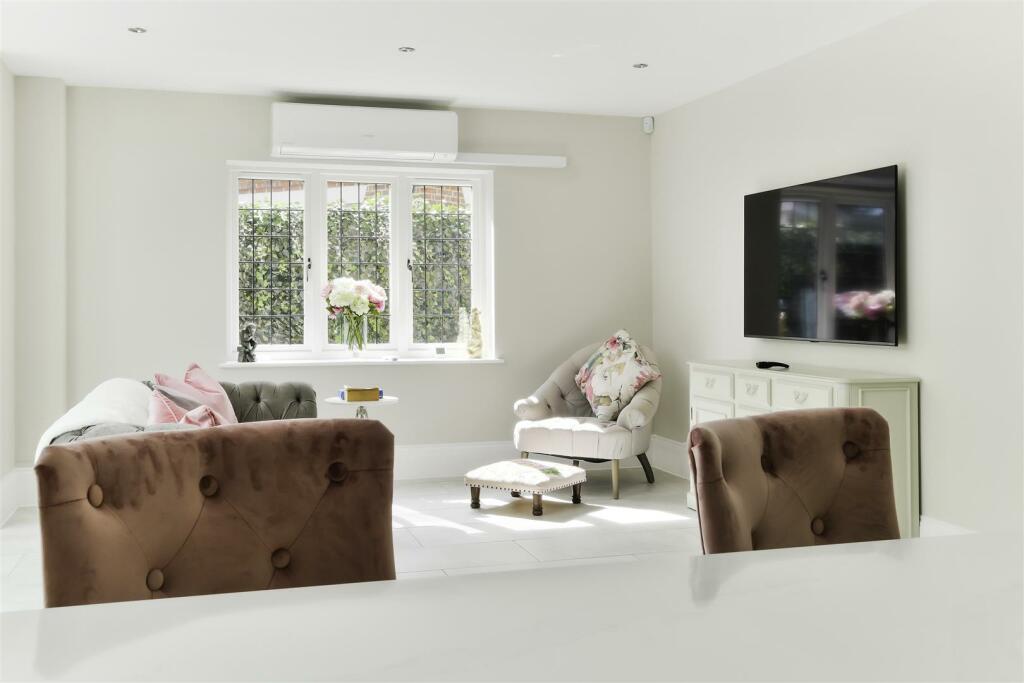 WOODBURY HOUSE- (11).jpg