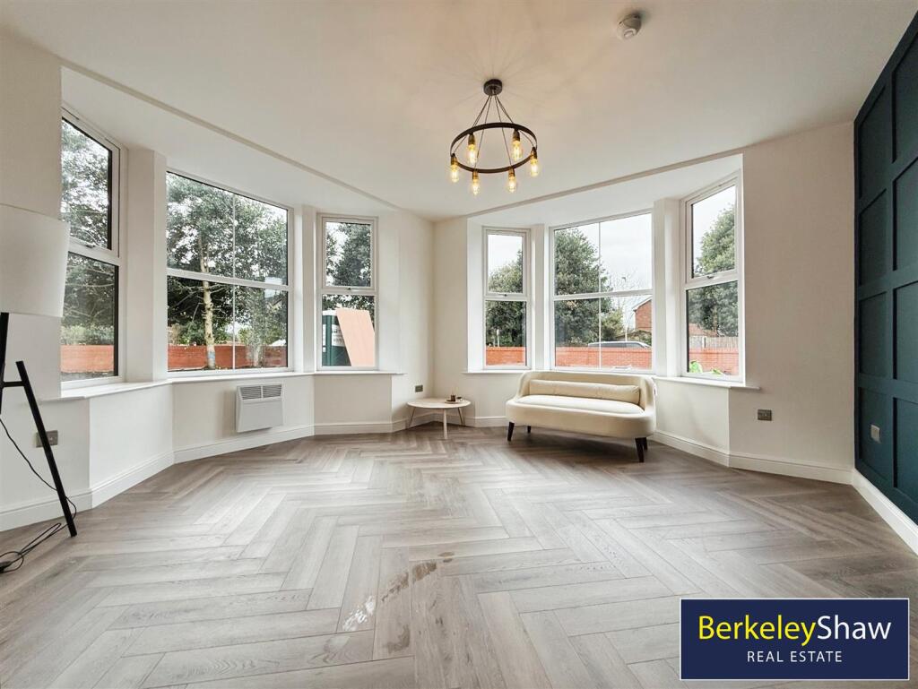 Scarisbrick New Road, Southport