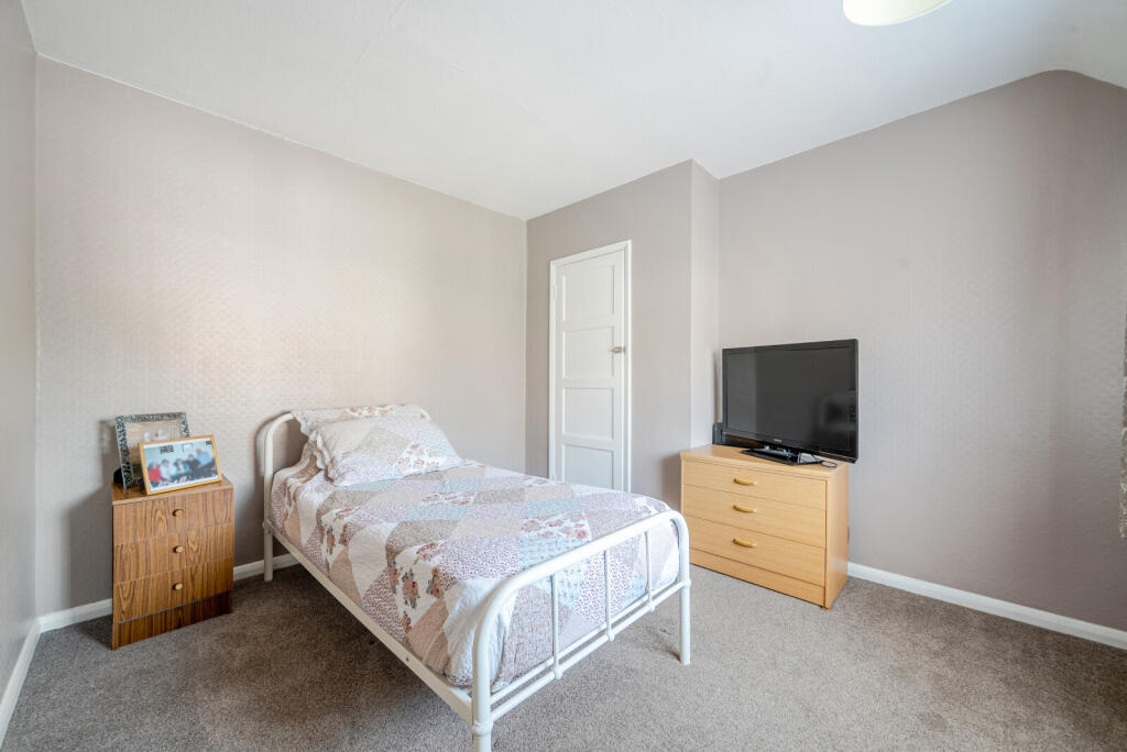 1348786-9-68c2991...