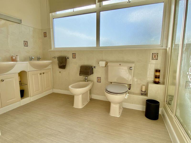 Family Shower Room