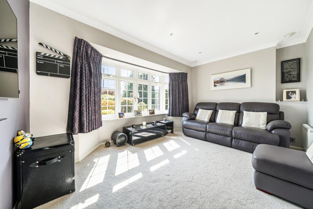 1270330 (19)aa.jp...