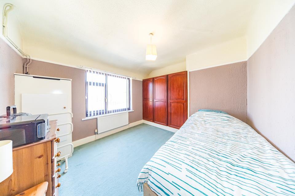 51 Sergrim Road bedroom 2.jpg