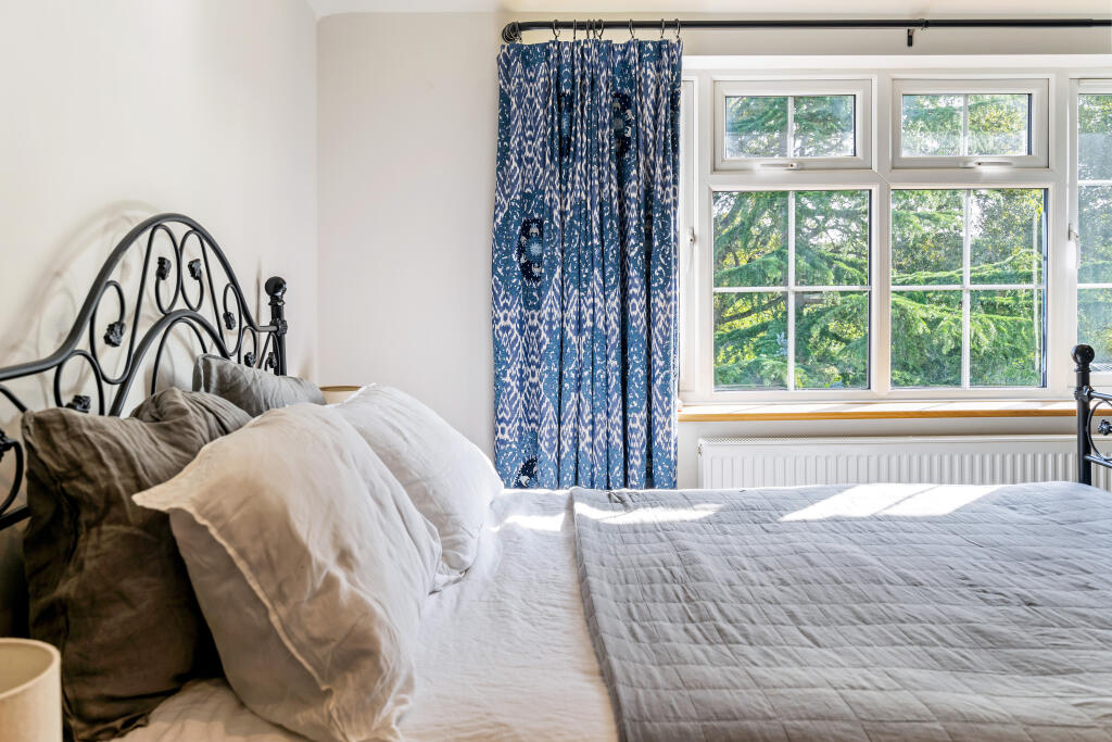 Main bedroom 3
