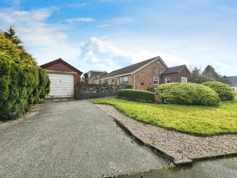 Driveway/Garage