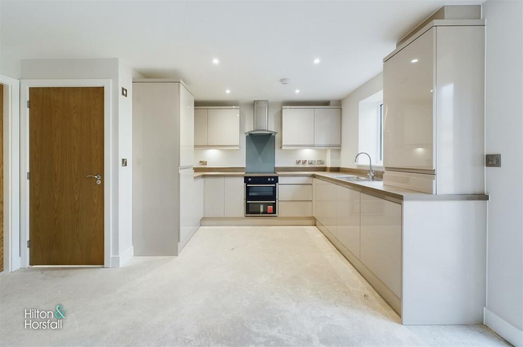 Millers Green, Worsthorne - Plot 10