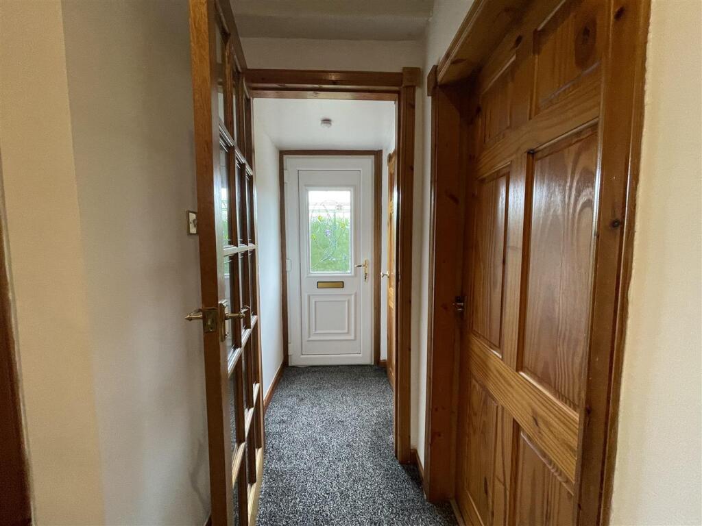 58 Gartmorn Road (3).jpg