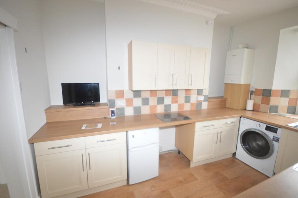 DSC_0010 (Medium).JPG