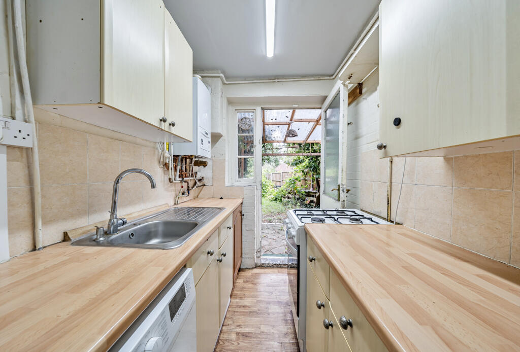 1333751-13-6890cc...