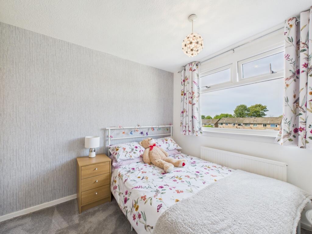 CAM03729G0-PR0064-STILL033