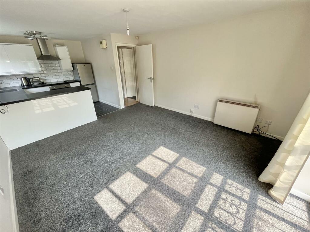 Dining Kitchen.jpg
