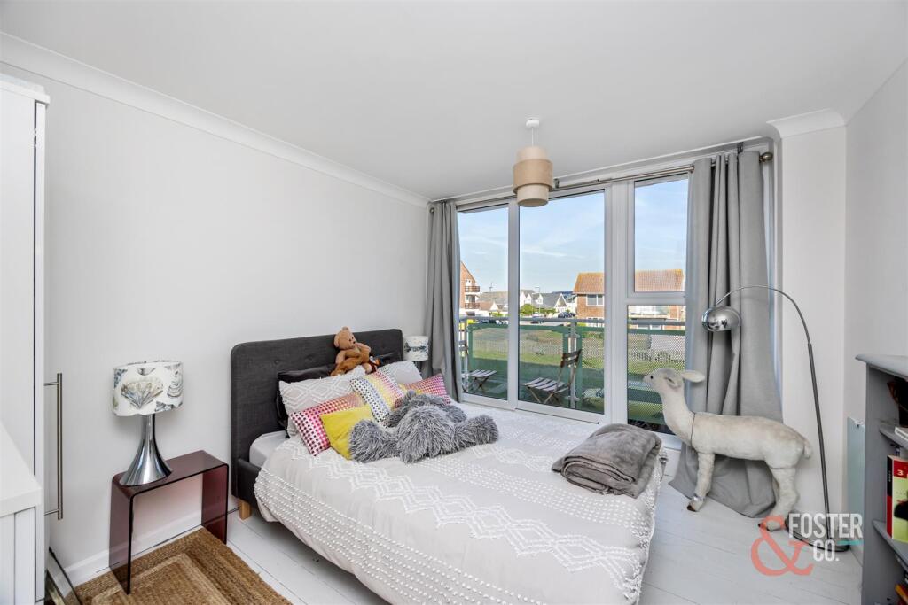 Ferry Road, Atlantic Court, 23-005.jpg