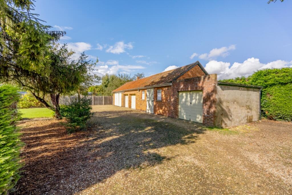 6 Gedney Road (Long Sutton)-13