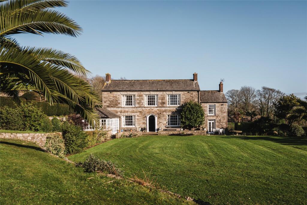 Trenarth Manor