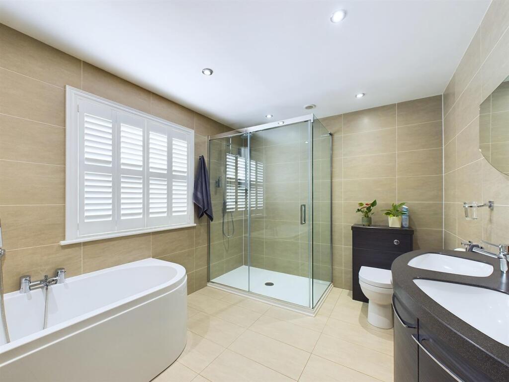 Ensuite