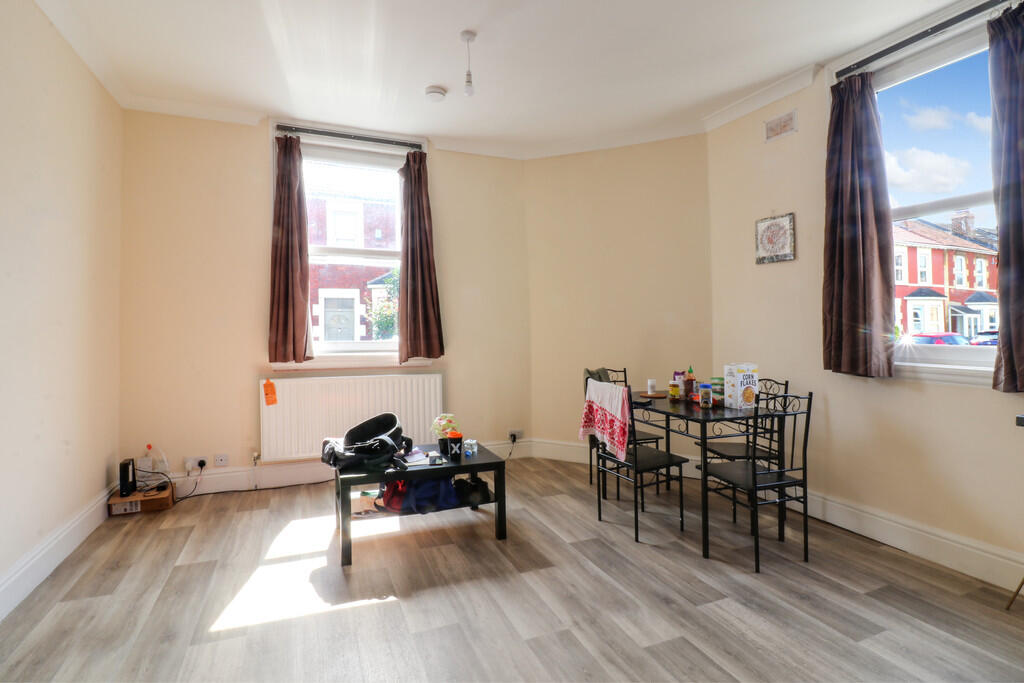 img_3981-img_3985