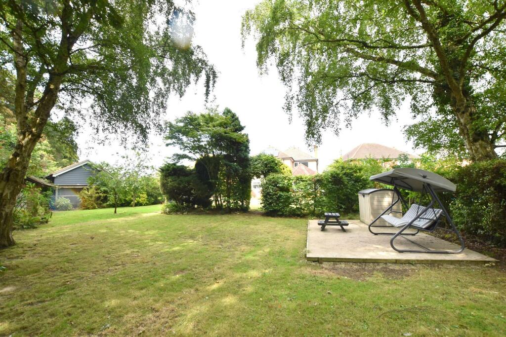 REAR PART OF THE GARDEN