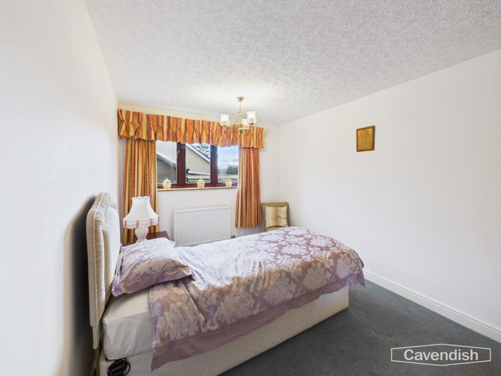 BEDROOM 2