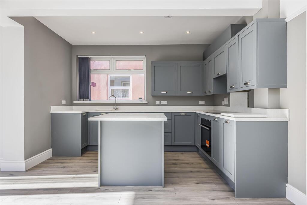 66 Hawthorn Crescent, Cosham-PorticoMarketing-Nexa