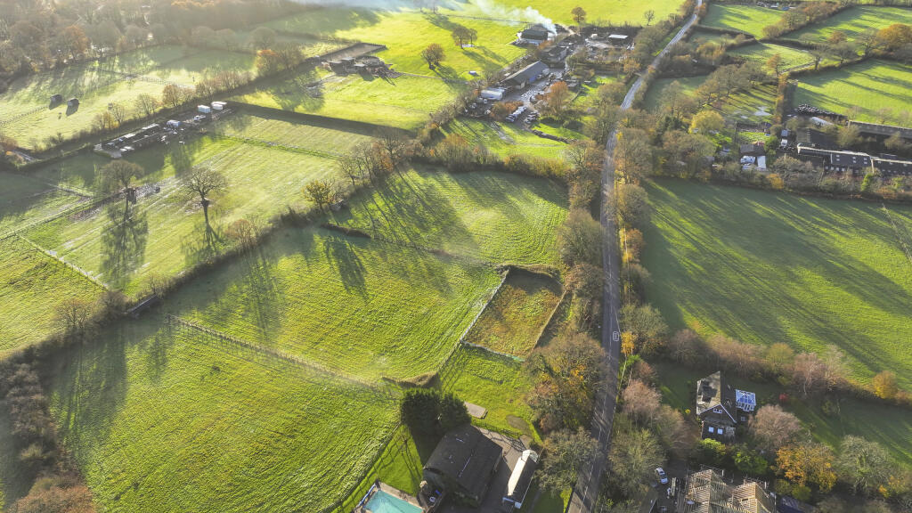 Broadford Bridge Road, West Chiltington, RN20 2LF 