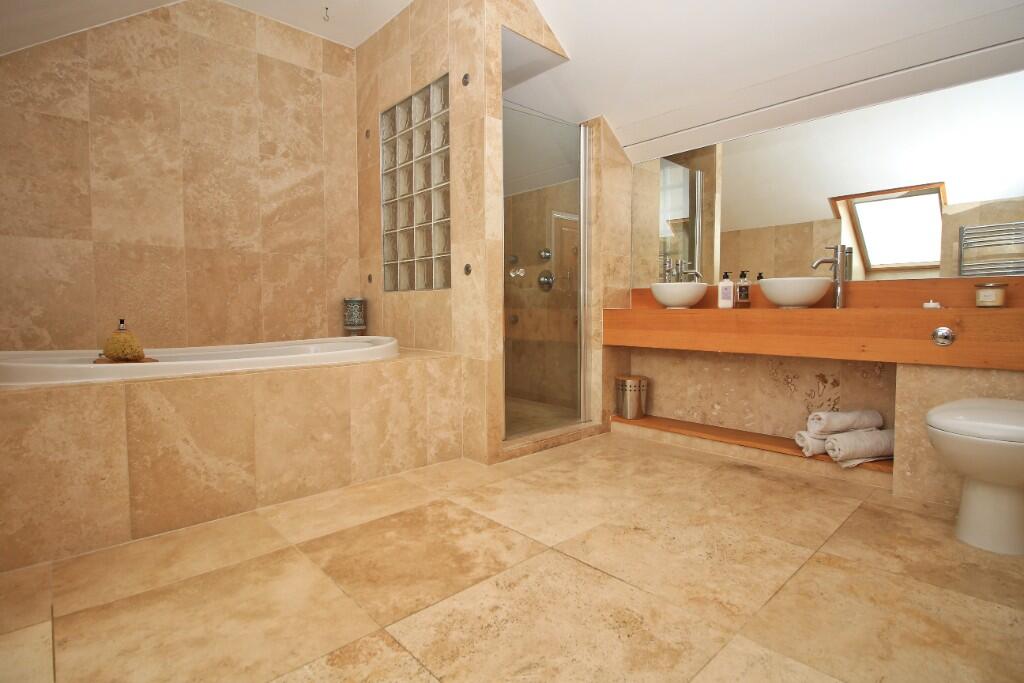 Bedroom One Ensuite