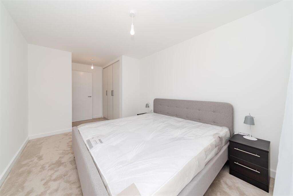 Bedroom  .jpg