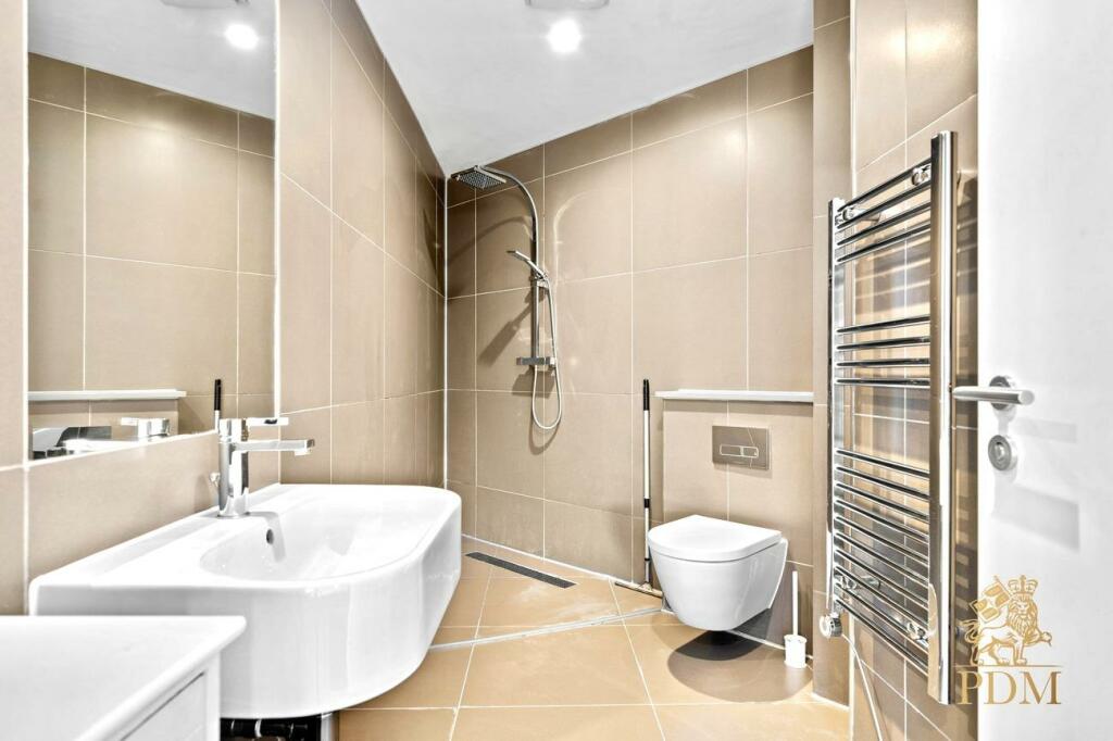 Apt T903 Nottingham One 156 Canal Street Nottingha