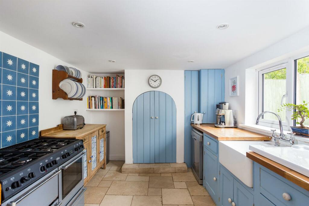 70978_Pea-Pod-Cottage-6-School-Road-Alderton-Tewke