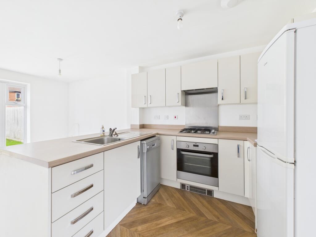 CAM04825G0-PR0014-STILL005