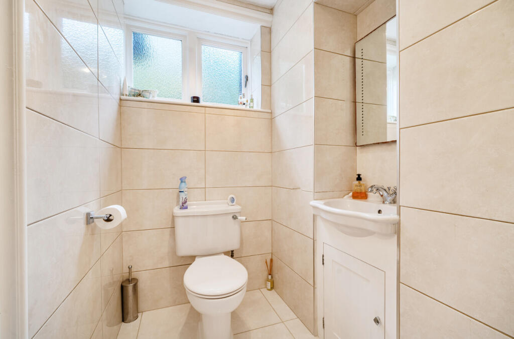 1365262-9-68ed0e0...