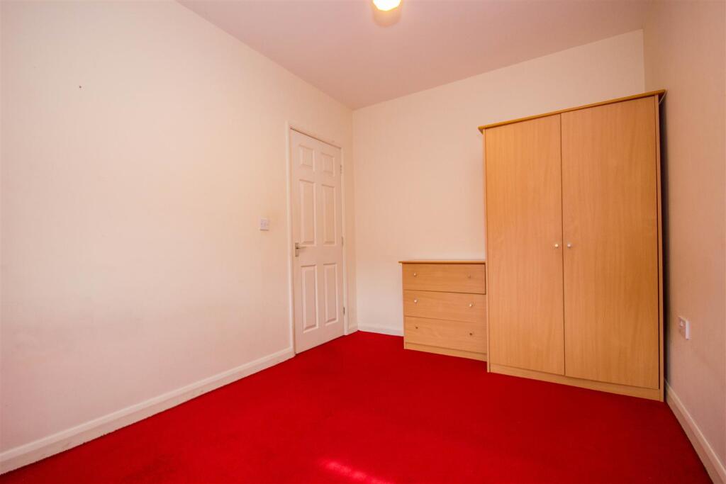 1 St Botolphs Crescent (11).jpg