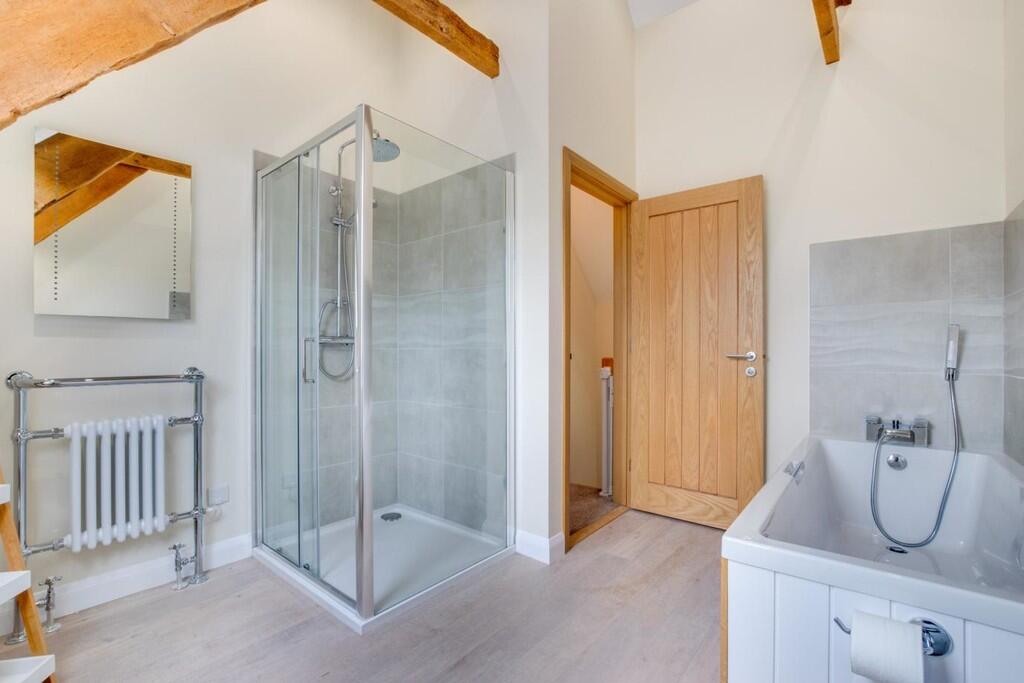 Master ensuite