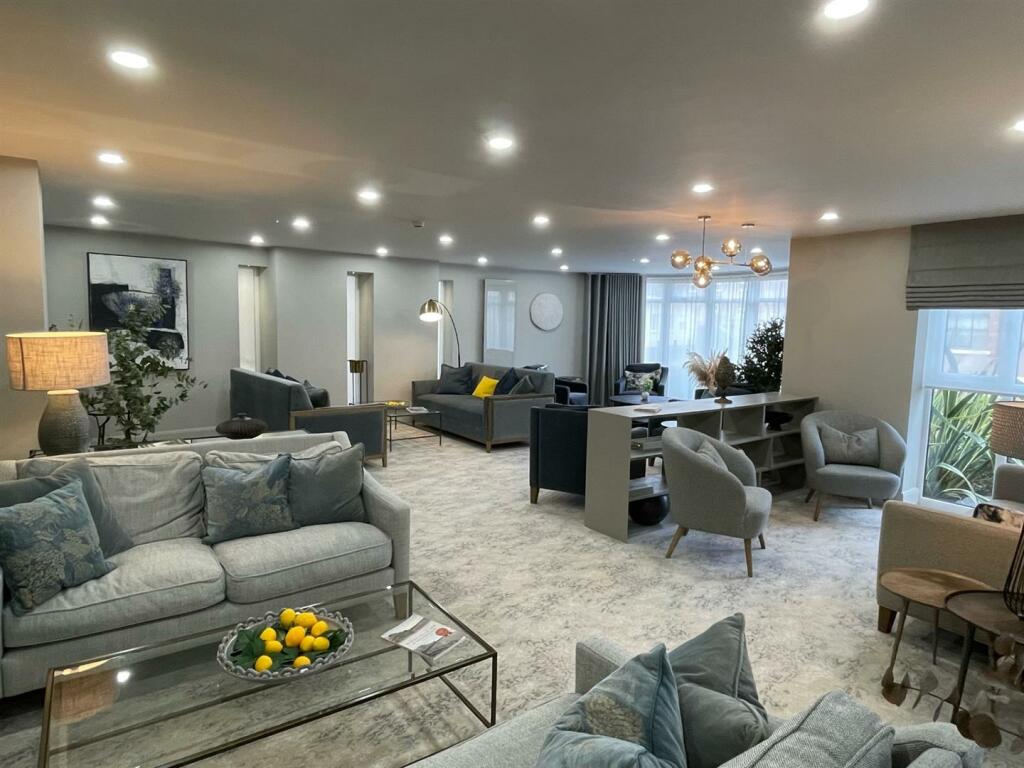 Communal lounge.jpg