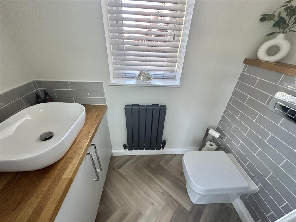 Bramleys Estate Agents - Meadow Drive - Liversedge