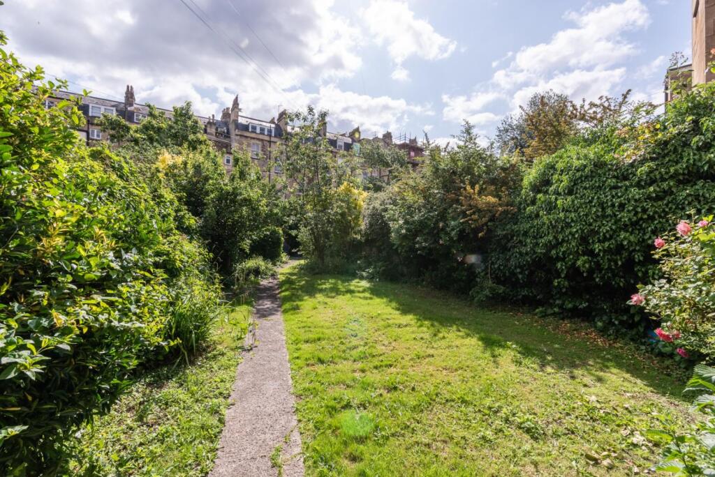 Flat 4, 14, Grove Street Bath, Somerset, BA2 6PJ-1