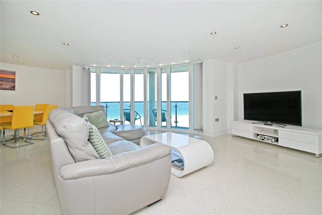 Lounge Area