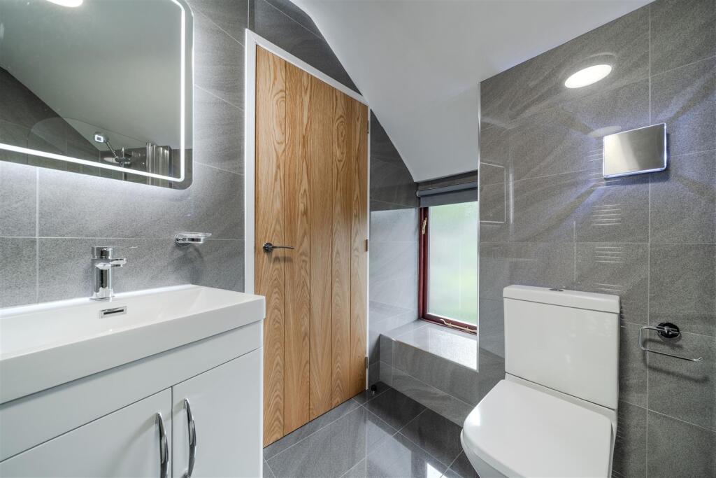 Bathroom-2.jpg