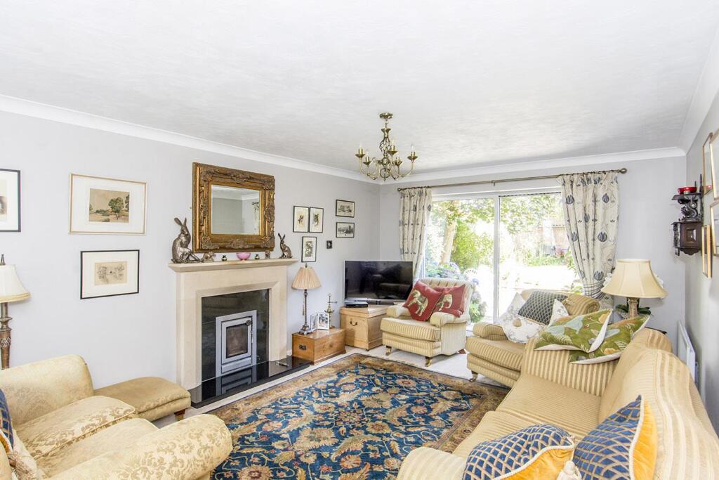 (Sitting Room Photo Two)